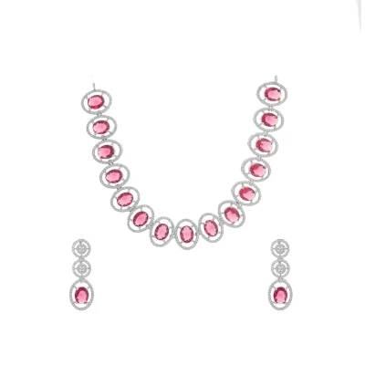 GEM ROUNDED WITH DIAMOND RINGS NECK PIECE