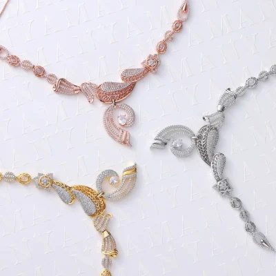 ENRICHED DIAMOND NECK PIECE