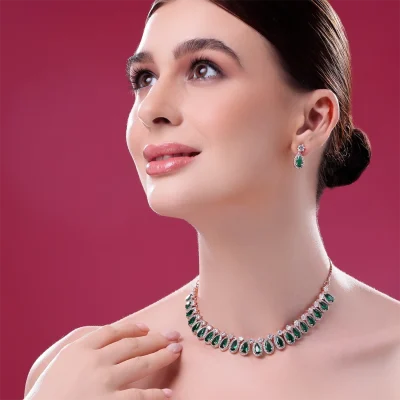 DROPS PINNED WITH DIAMONDS