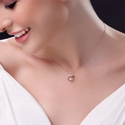 UNIQUE CROWN PENDENT