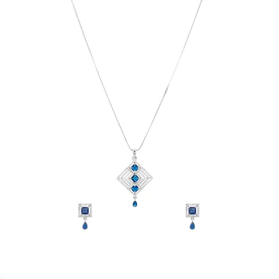 ALINED THREE GEM LOOK