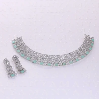 BEAUTIFUL NECK LINED NECKLACE