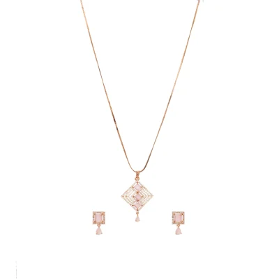 ALINED THREE GEM LOOK