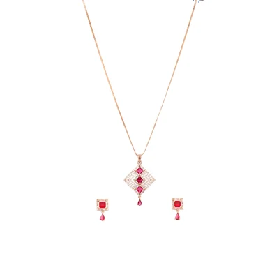ALINED THREE GEM LOOK