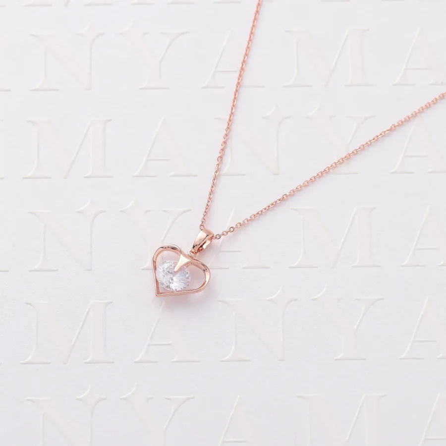 DIAMOND IN HEART PENDENT