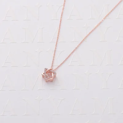 DIAMOND STAR PENDENT