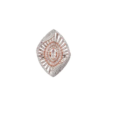 EYE SHAPED ELEGANCE